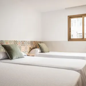 https://hostal-baler.catalonia-hotels.com