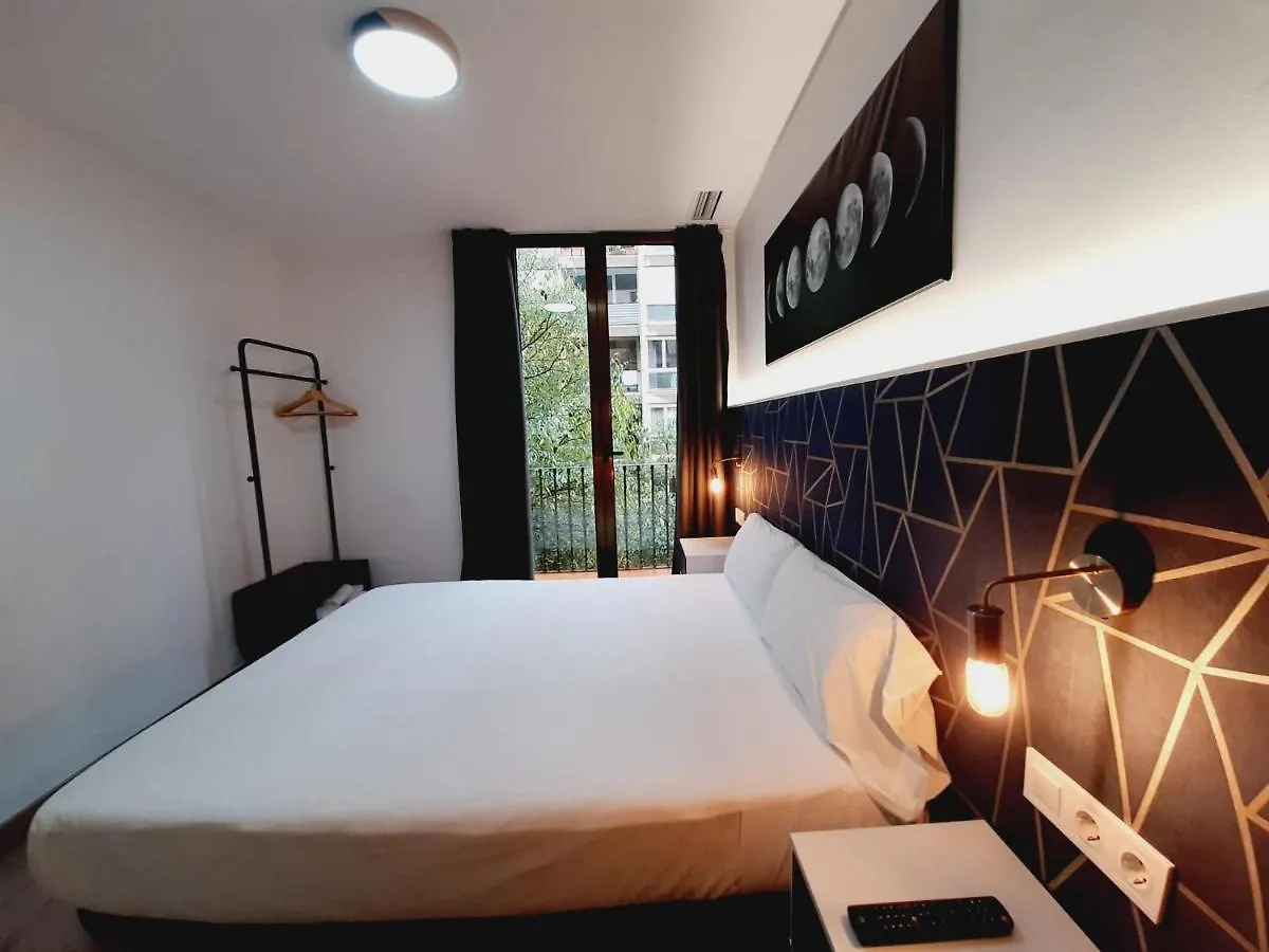 Pensión Hostal Laia By Gaiarooms Barcelona