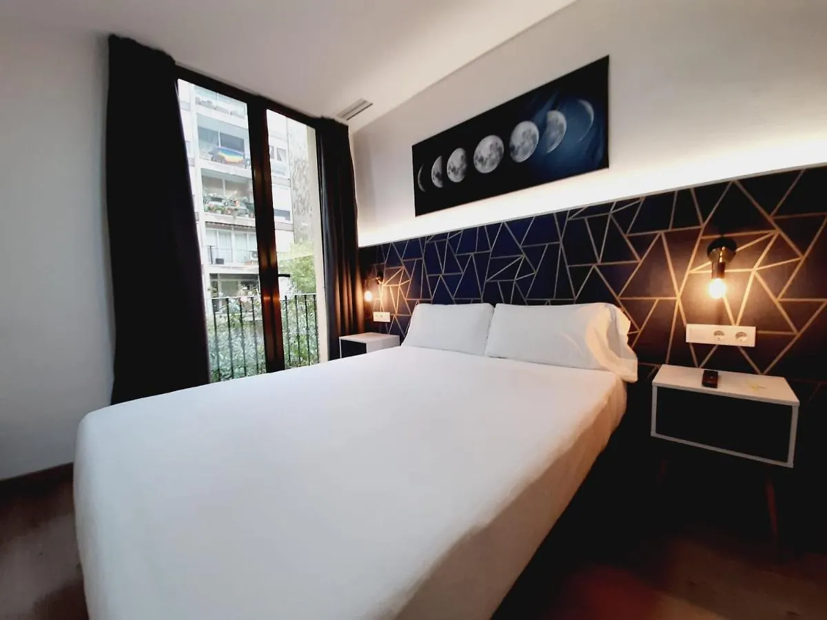 Hostal Laia By Gaiarooms Barcelona 0*,  España