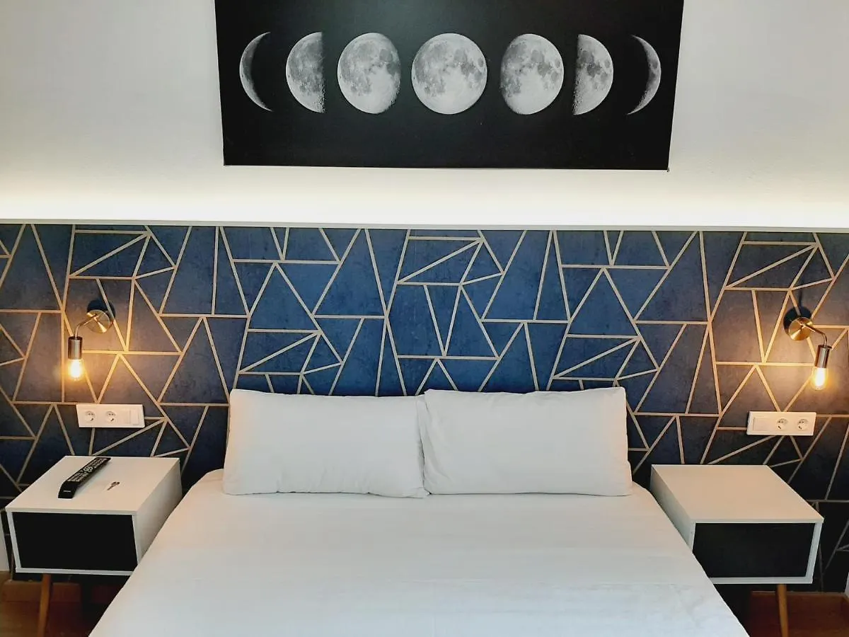 Pensión Hostal Laia By Gaiarooms Barcelona España